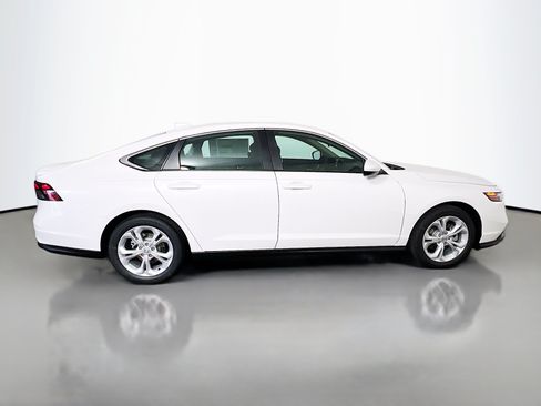 New 2026 Honda Accord LX image 8