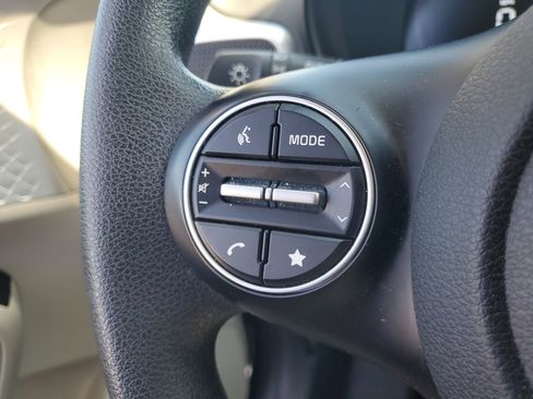 Used 2025 Kia Soul LX w/ LX Technology Package image 20