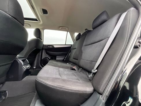 Used 2018 Subaru Outback 2.5i Premium image 13