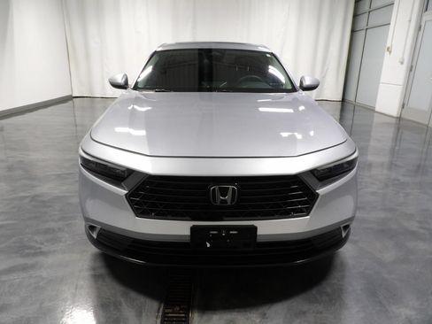 Used 2024 Honda Accord EX image 2