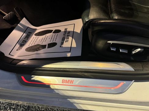 Used 2017 BMW 750i xDrive image 44