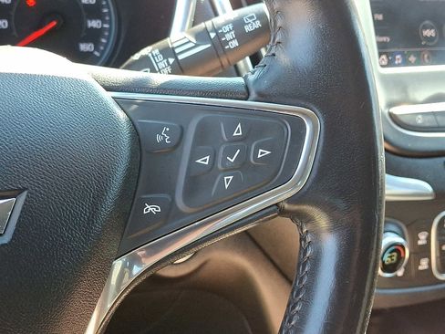 Used 2020 Chevrolet Equinox LT image 21