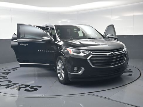 Used 2021 Chevrolet Traverse Premier AWD/4WD image 27