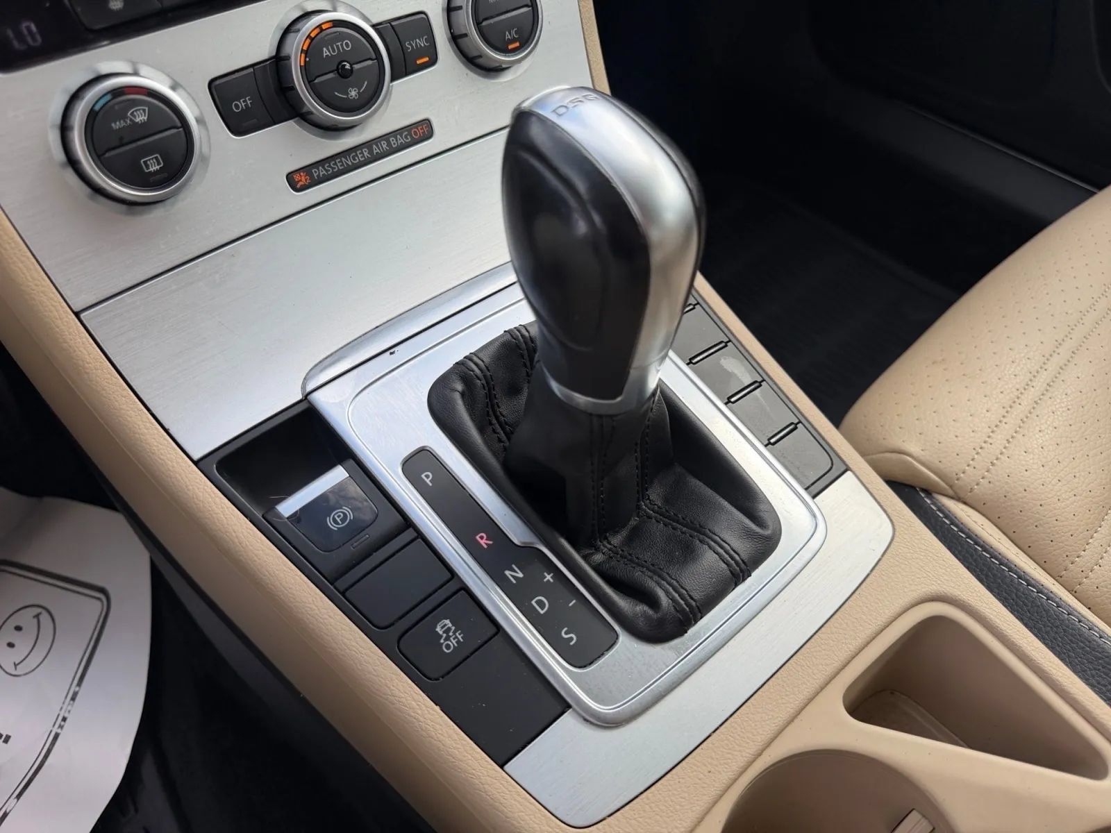 Used 2015 Volkswagen CC Sport FWD image 24