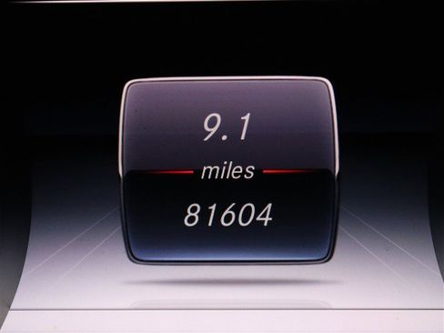 Used 2018 Mercedes-Benz E 300 4MATIC image 21