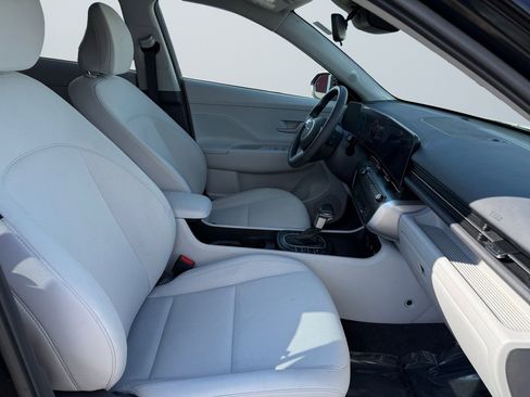 Used 2025 Hyundai Kona SEL image 15