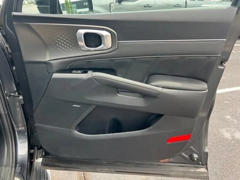 Certified 2023 Kia Sorento SX AWD/4WD image 38