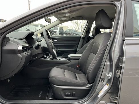 Used 2024 Nissan Altima 2.5 SV image 26