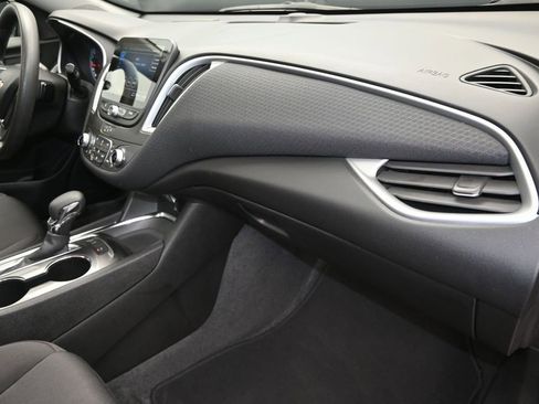Used 2024 Chevrolet Malibu LT FWD image 24
