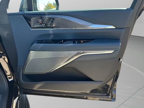 New 2026 Cadillac Escalade IQ Luxury 2 w/ LPO, Floor Liner Package AWD/4WD image 13