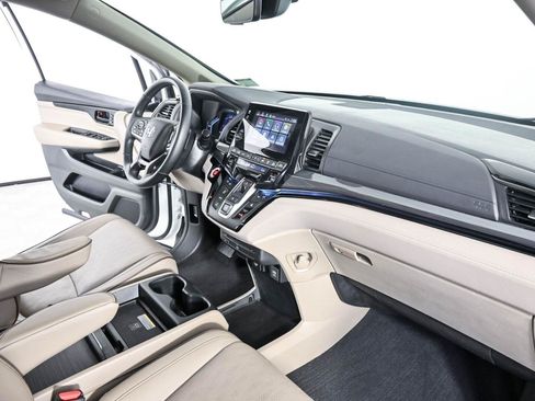 Used 2022 Honda Odyssey Elite image 23