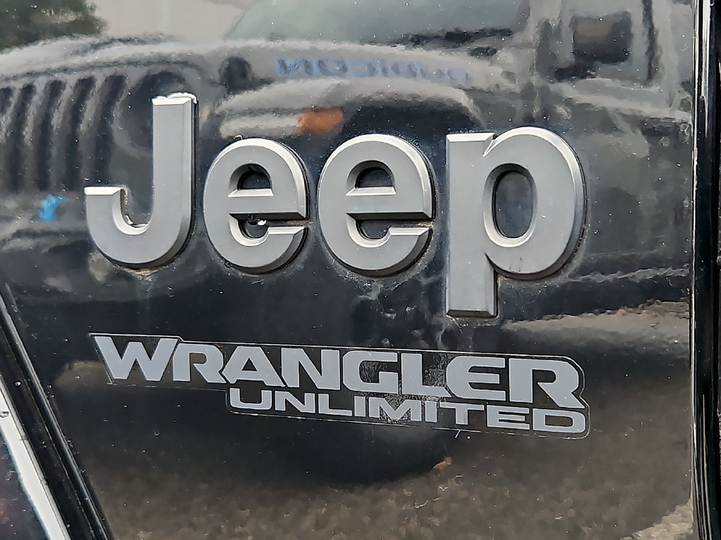 Used 2021 Jeep Wrangler Unlimited Sahara AWD/4WD image 30