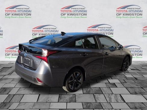 Used 2021 Toyota Prius Limited image 3