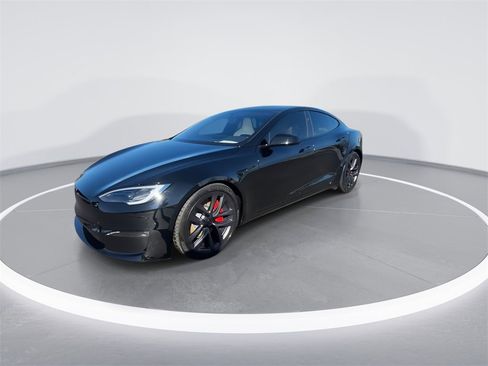 Used 2024 Tesla Model S Plaid image 4