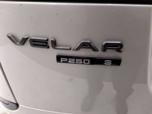 Used 2020 Land Rover Range Rover Velar R-Dynamic S AWD/4WD image 17