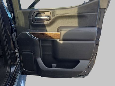 Used 2020 GMC Sierra 1500 SLE image 13