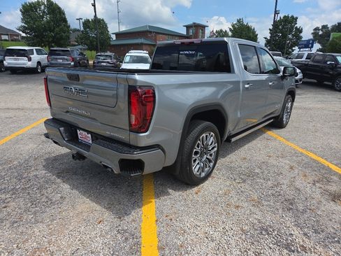 Used 2026 GMC Sierra 1500 Denali Ultimate AWD/4WD image 5