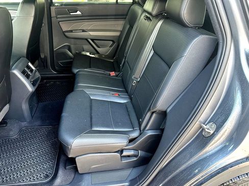 Certified 2023 Volkswagen Atlas Cross Sport SE FWD image 25