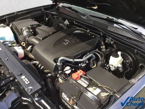 Used 2018 Toyota Tacoma SR5 image 50