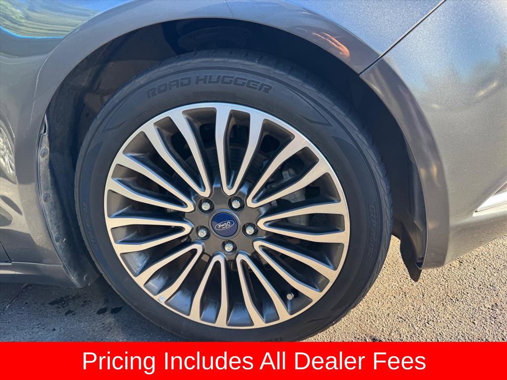 Used 2017 Ford Fusion Titanium FWD image 2