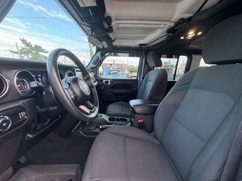 Used 2023 Jeep Wrangler 4WD High Altitude image 28