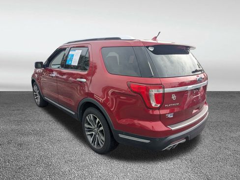 Used 2019 Ford Explorer Platinum image 10