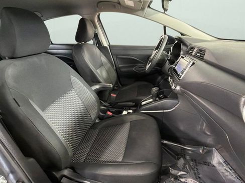 Used 2020 Nissan Versa S FWD image 31