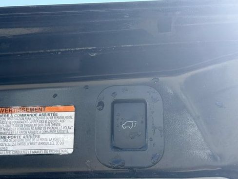 Used 2019 Toyota Sienna XLE Premium FWD image 34