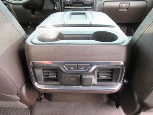 Used 2021 GMC Sierra 1500 Denali w/ Denali Ultimate Package AWD/4WD image 37
