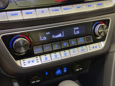 Used 2019 Hyundai Sonata Limited FWD image 17