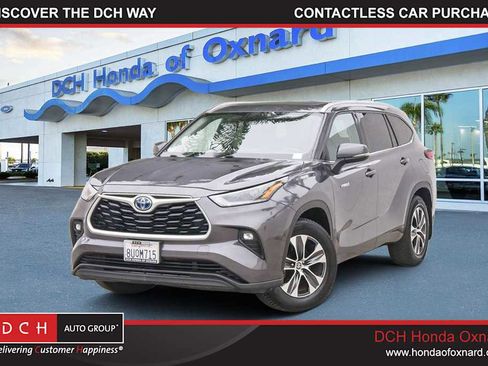 Used 2021 Toyota Highlander XLE image 1