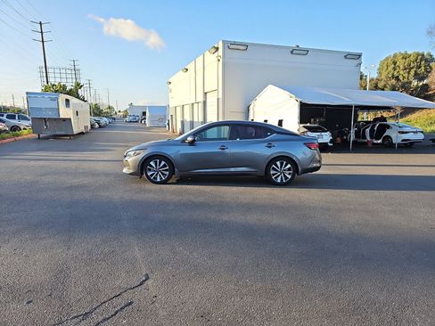 Used 2021 Nissan Sentra SV w/ SV Premium Package image 4