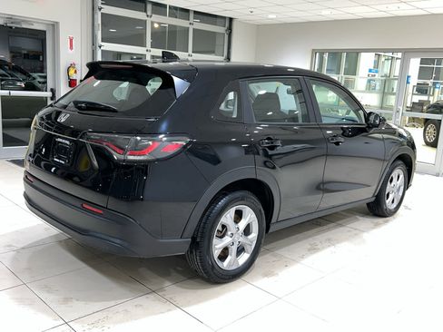 Certified 2024 Honda HR-V LX image 9