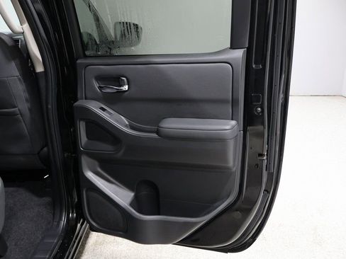 Used 2024 Nissan Frontier SV image 22