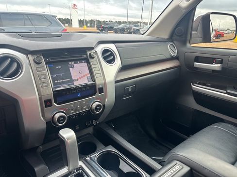 Used 2018 Toyota Tundra Limited image 15