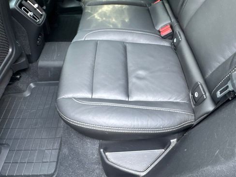Used 2023 Volvo XC40 B5 Plus AWD/4WD image 51