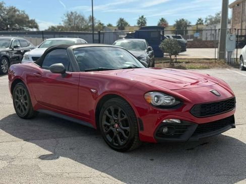 Used 2018 FIAT 124 Spider Abarth image 5
