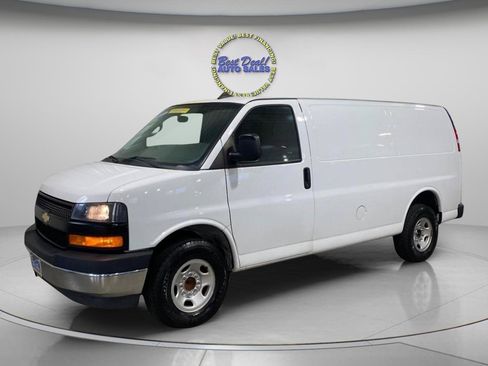 Used 2021 Chevrolet Express 2500 w/ Driver Convenience Package RWD image 1