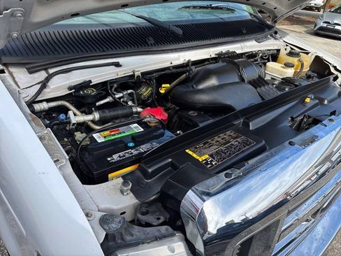 Used 2014 Ford E-350 and Econoline 350 XLT RWD image 53