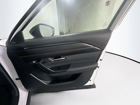 Used 2025 MAZDA CX-50 AWD 2.5 S w/ Premium Plus Pkg image 33