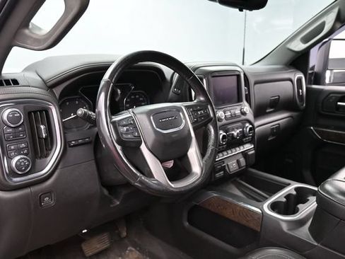 Used 2022 GMC Sierra 3500 Denali w/ Denali Ultimate Package AWD/4WD image 16