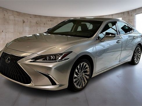 New 2025 Lexus ES 300h w/ Luxury Package image 2