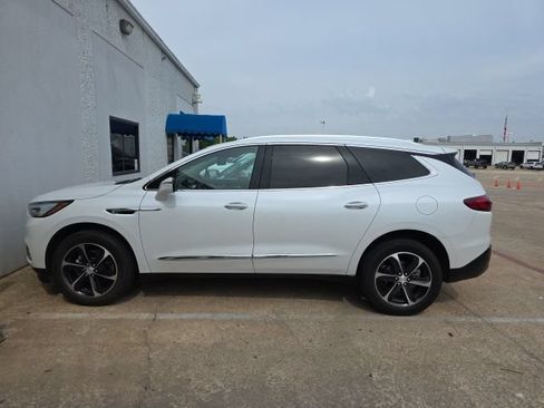 Used 2021 Buick Enclave Essence w/ Sport Touring Edition FWD image 2