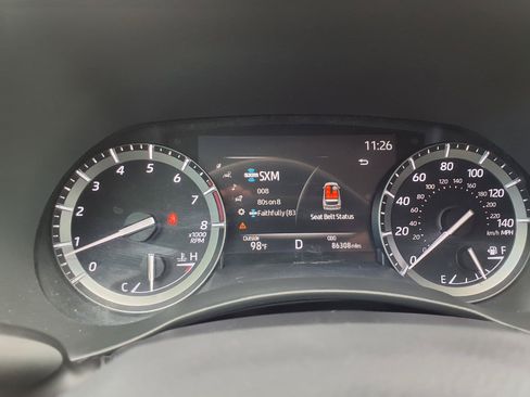 Used 2021 Toyota Highlander XLE FWD image 18