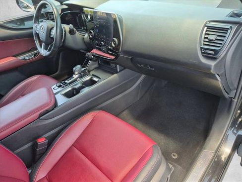 Used 2023 Lexus NX 250 FWD w/ Towing Package (2000 Lbs) image 22
