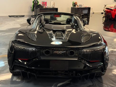 Used 2026 McLaren Artura Spider RWD image 10