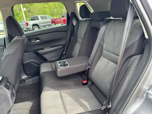 Used 2024 Nissan Rogue SV AWD/4WD image 23