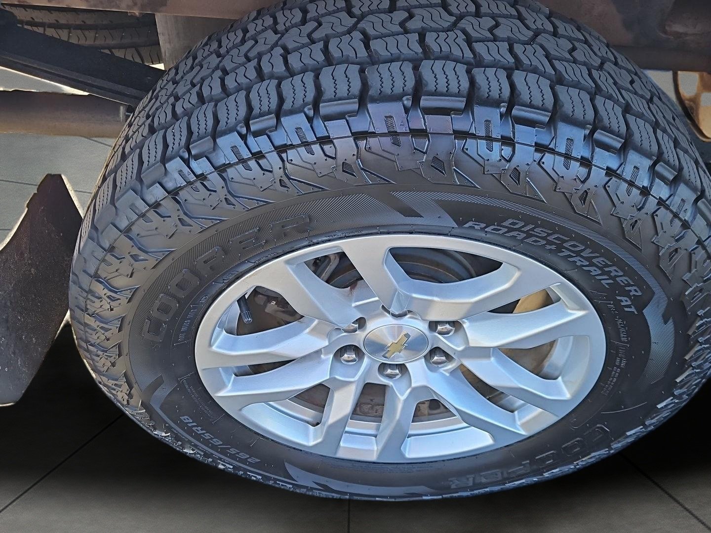 Used 2019 Chevrolet Silverado 1500 LT w/ All-Star Edition AWD/4WD image 10
