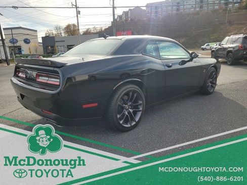 Used 2023 Dodge Challenger R/T Scat Pack image 6