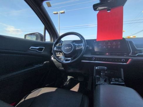 Used 2023 Kia Sportage X-Line image 7